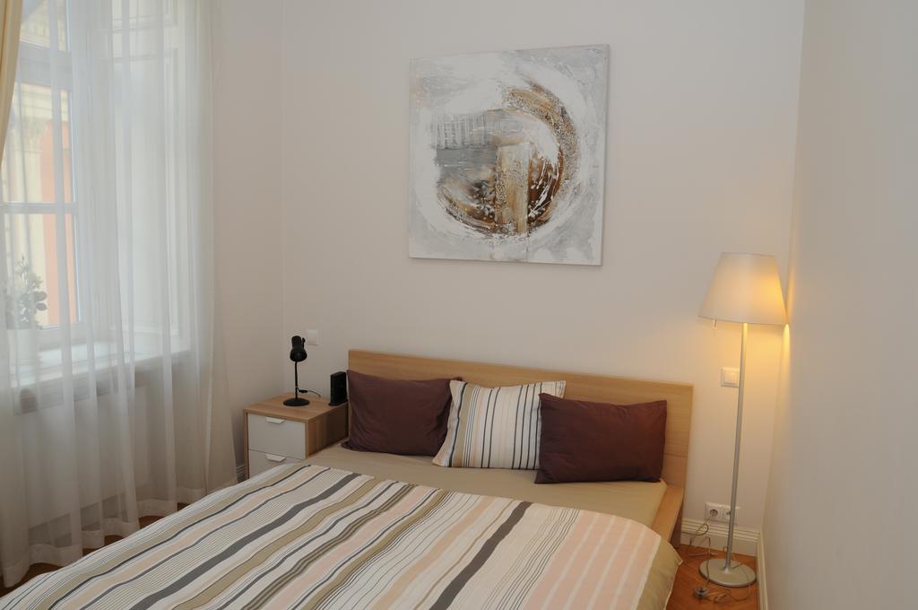 Royal Road Apartment Praga Esterno foto